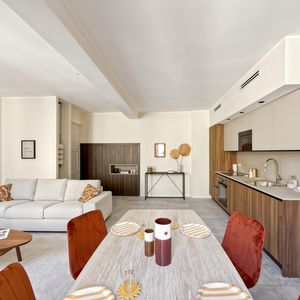 Property in Carre d'Argent