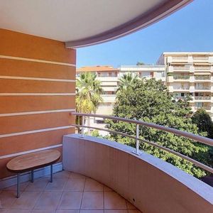 Property in Carre d'Argent