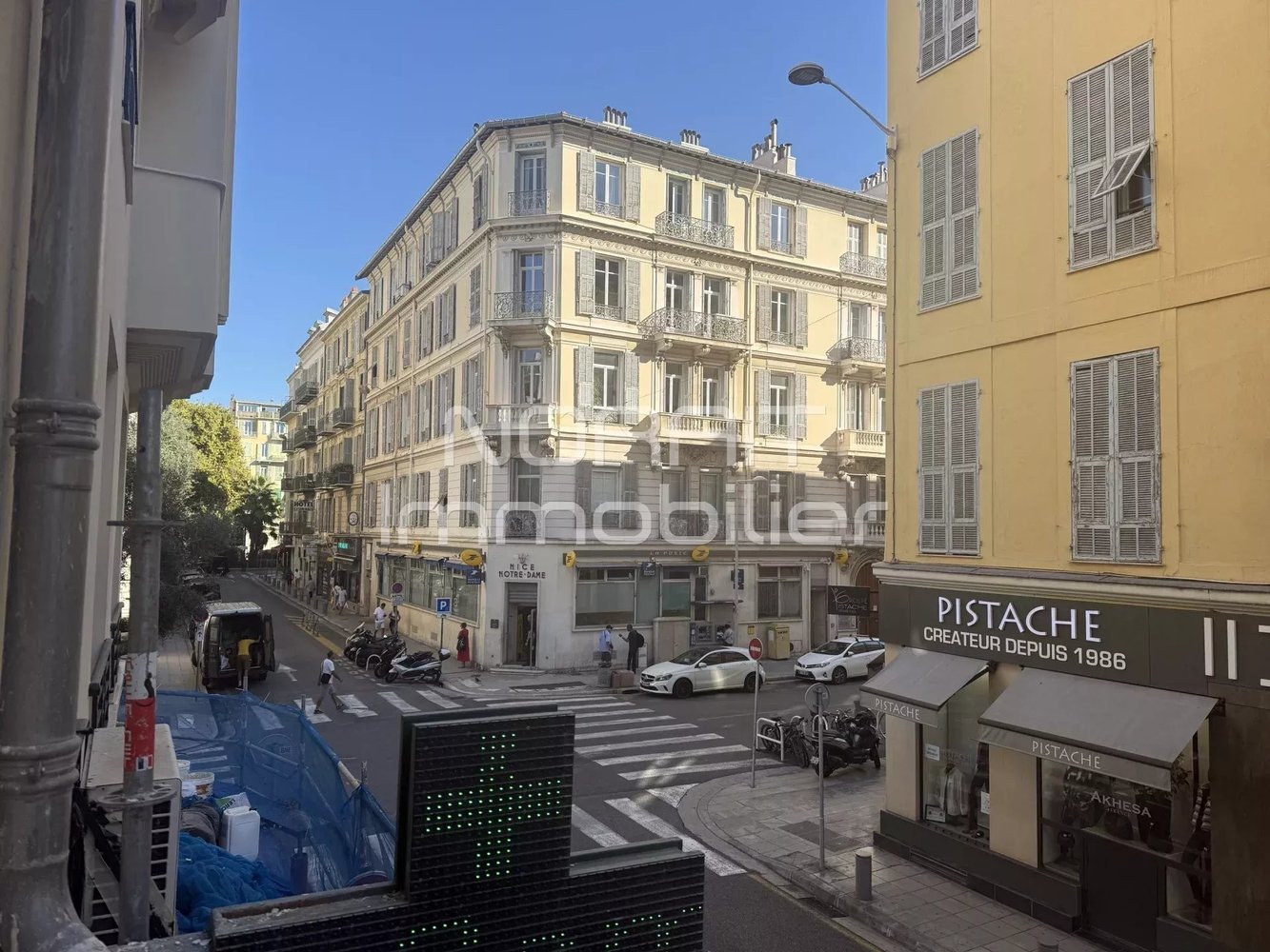 Property photo in Carre d'Argent