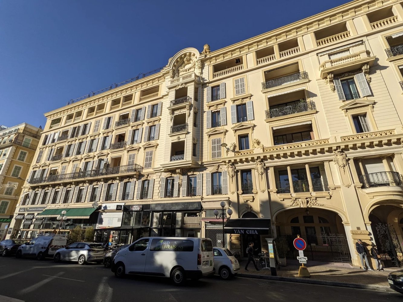 Property photo in Carre d'Argent