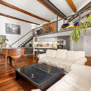 Property in Carre d'Argent