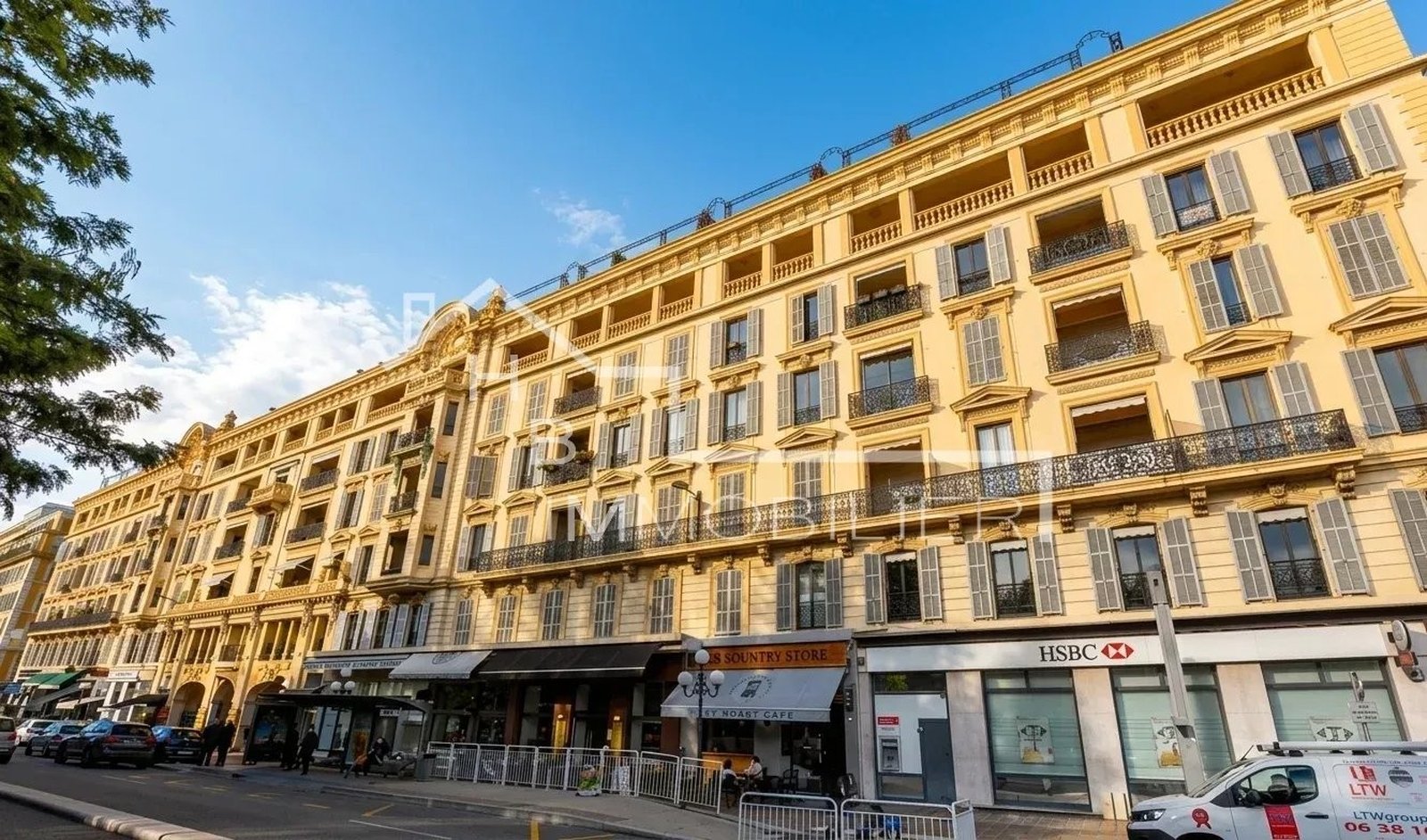 Property photo in Carre d'Argent