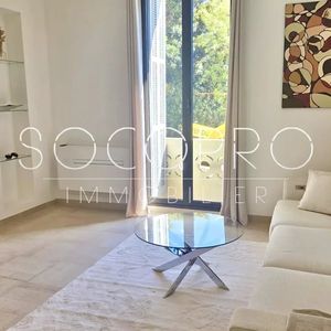 Property in Carre d'Argent