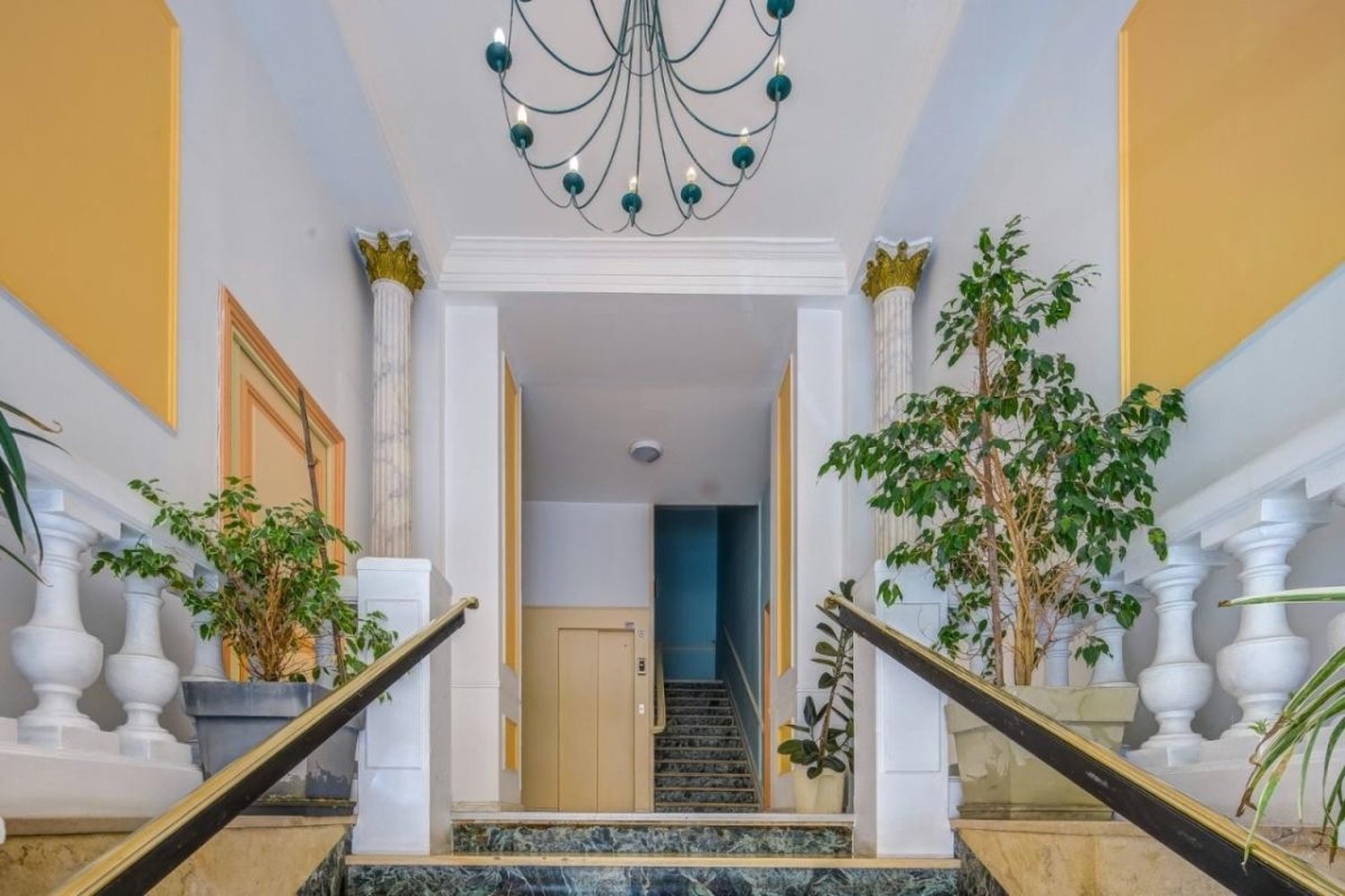 Property photo in Carre d'Argent