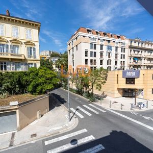Property in Carre d'Argent