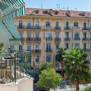 Property in Carre d'Argent