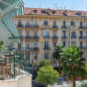 Property in Carre d'Argent