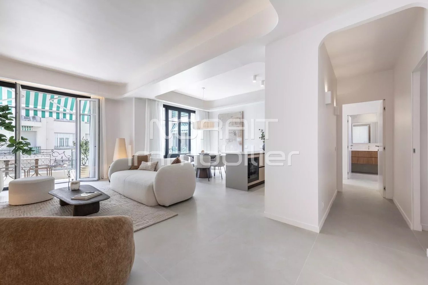 Property photo in Carre d'Argent
