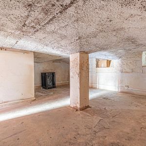 Property in Carre d'Argent
