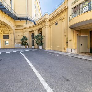 Property in Carre d'Argent