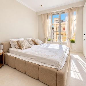 Property in Carre d'Argent