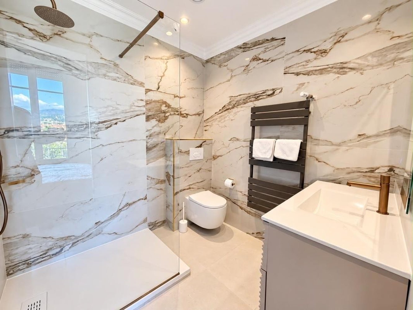 Property photo in Carre d'Argent
