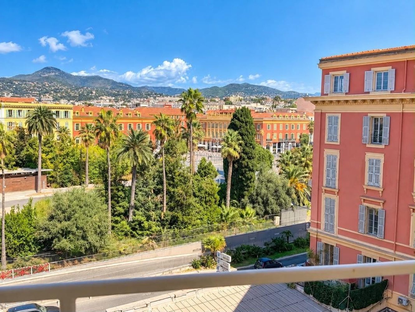 Property photo in Carre d'Argent