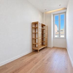 Property in Carre d'Argent