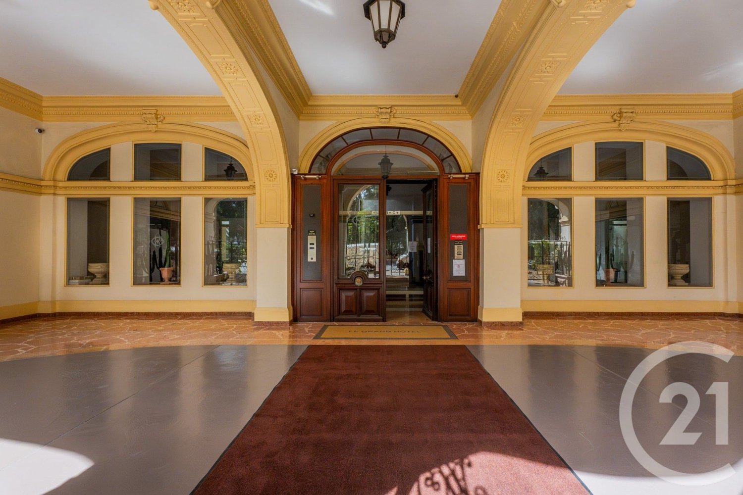Property photo in Carre d'Argent