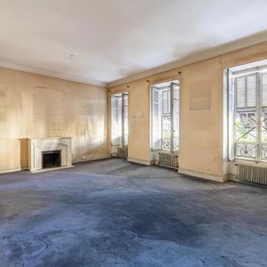 Property in Carre d'Argent