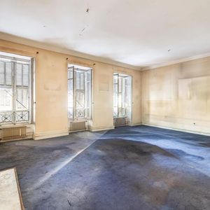 Property in Carre d'Argent