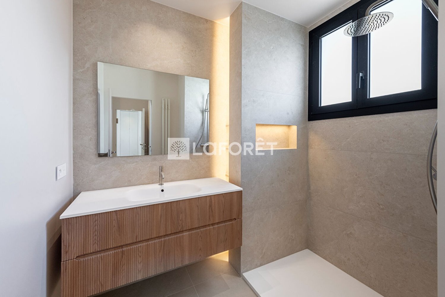 Property photo in Carre d'Argent