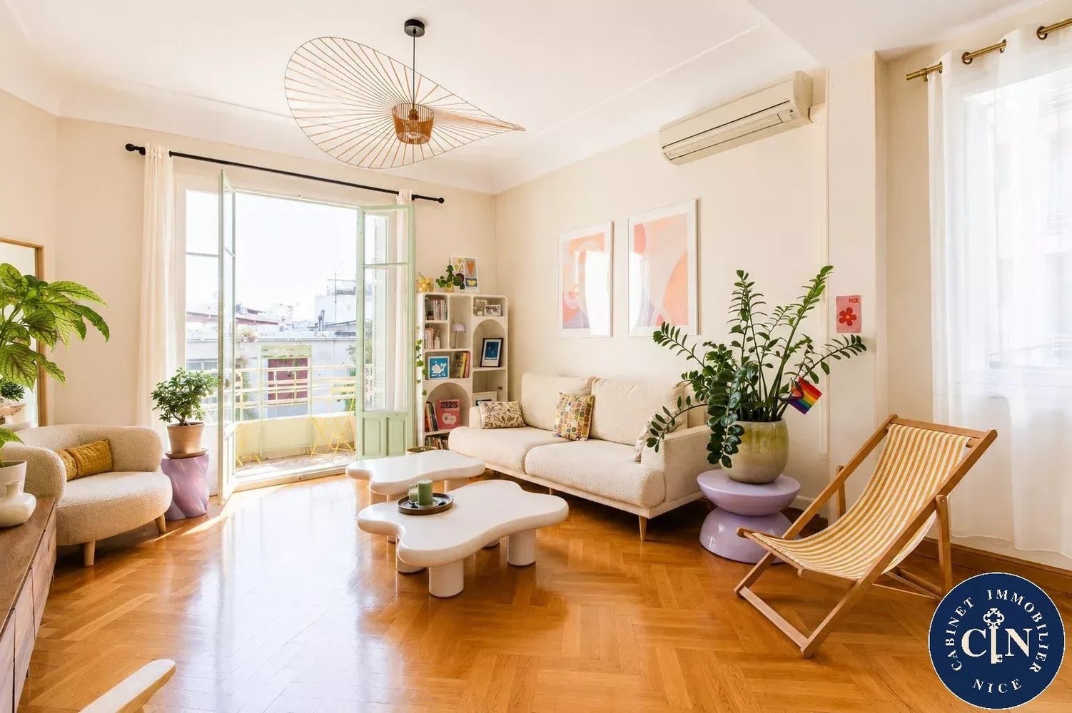 Property photo in Carre d'Or