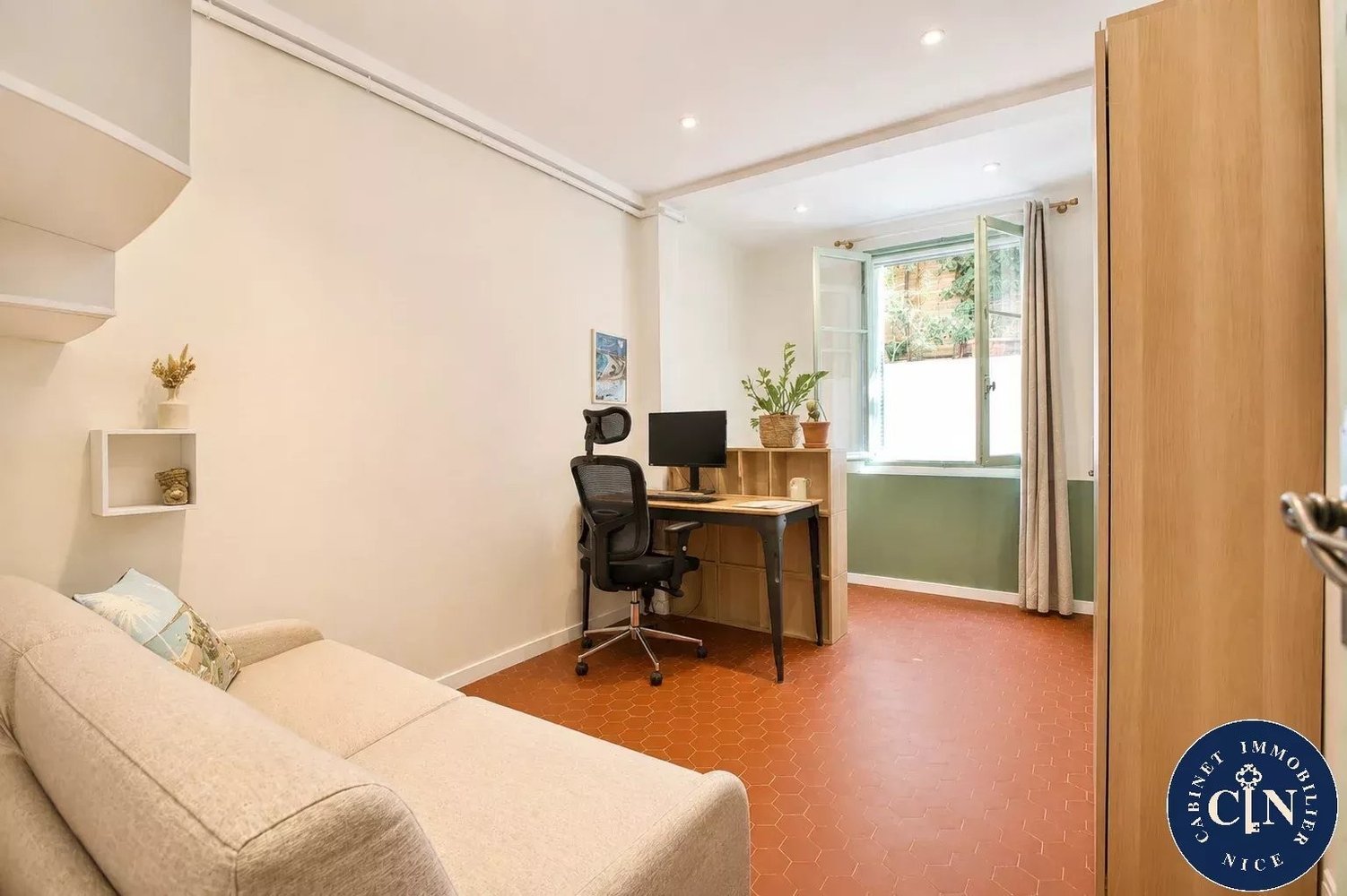 Property photo in Carre d'Or