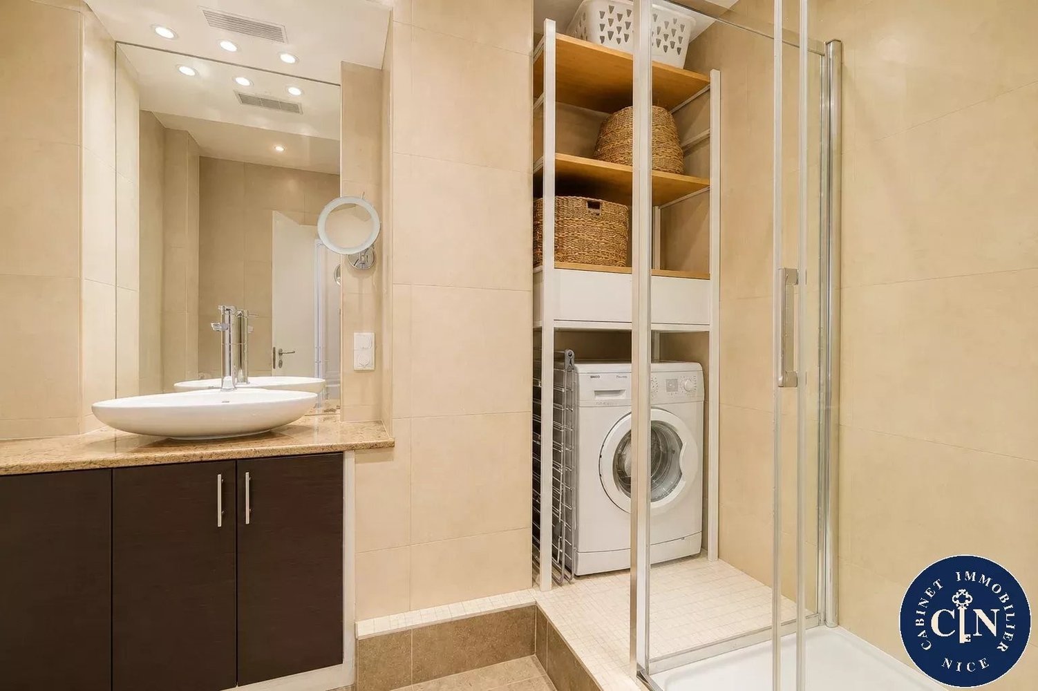Property photo in Carre d'Or