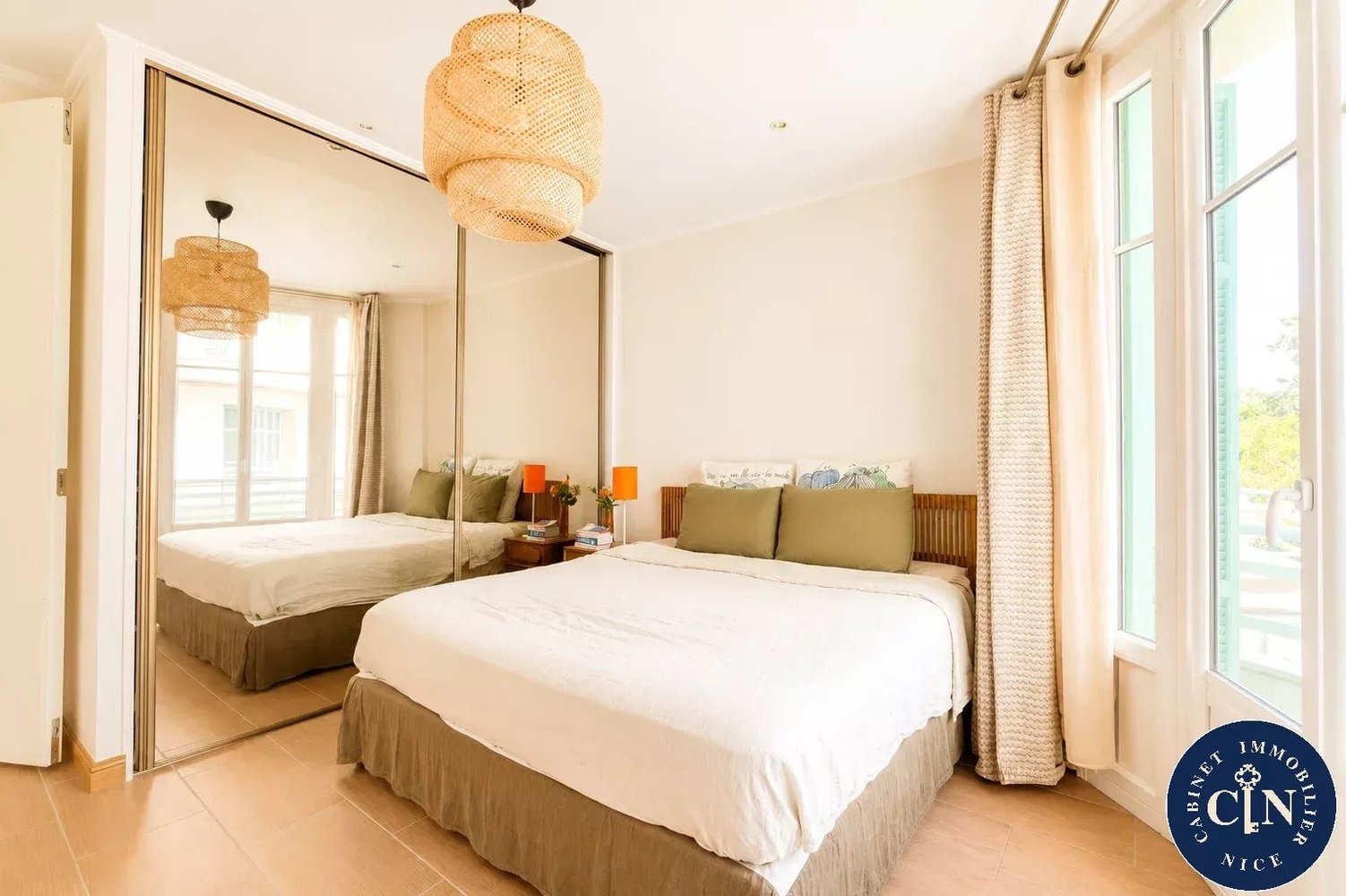 Property photo in Carre d'Or