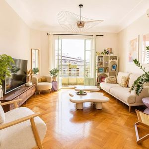 Property in Carre d'Or