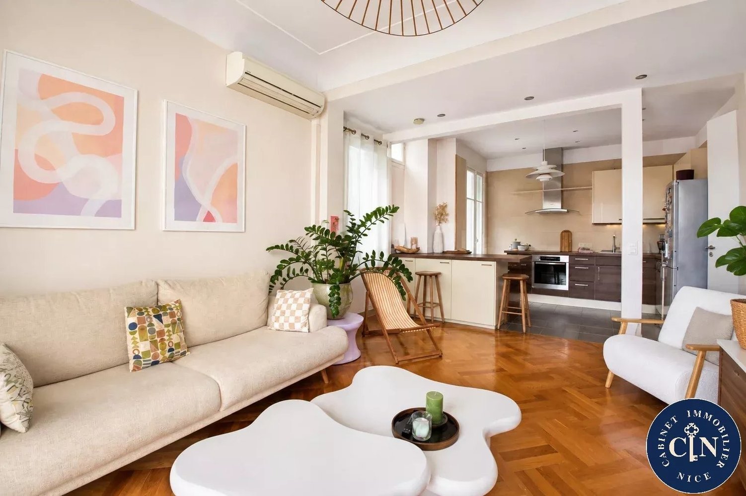 Property photo in Carre d'Or