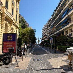Property in Carre d'Or