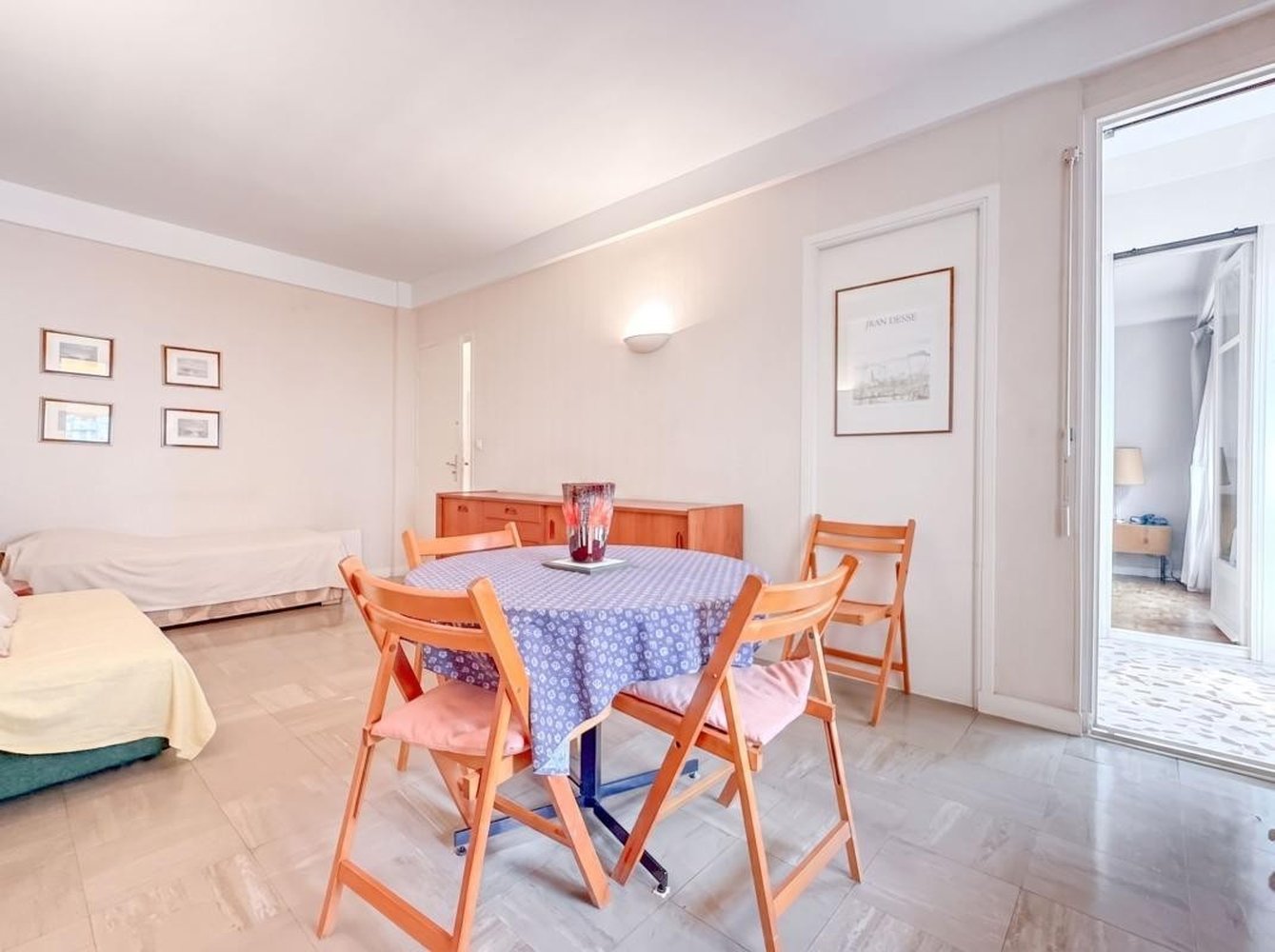 Property photo in Carre d'Or
