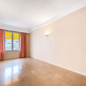 Property in Carre d'Or