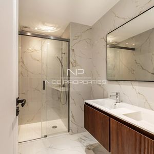 Property in Carre d'Or