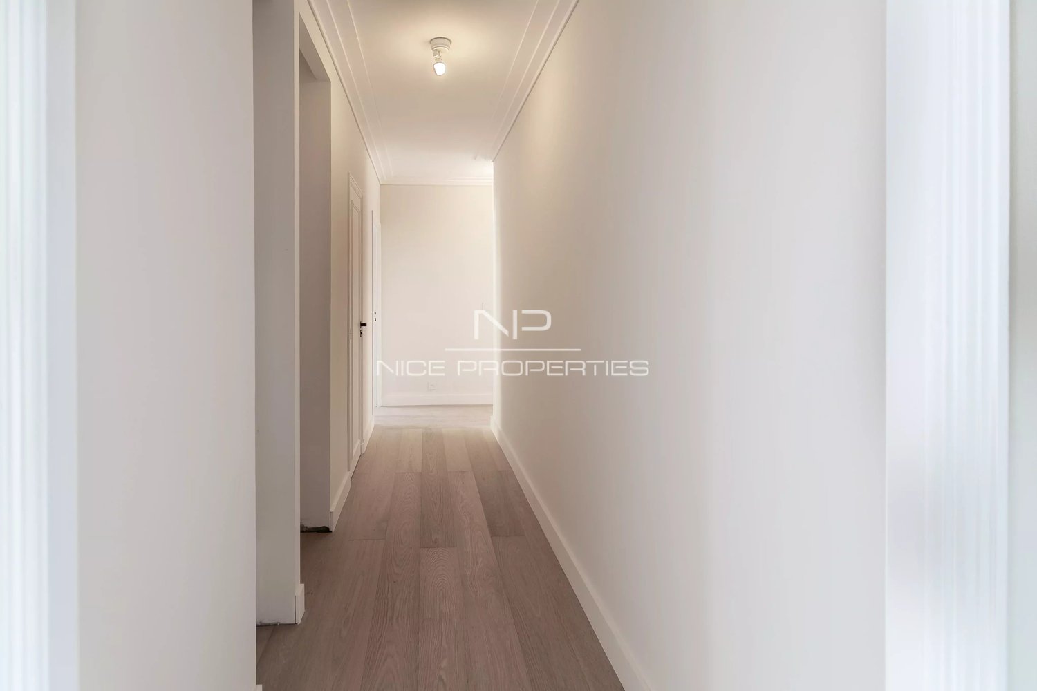 Property photo in Carre d'Or
