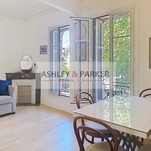 Property in Carre d'Or