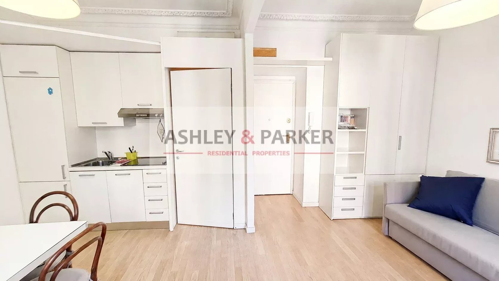 Property photo in Carre d'Or