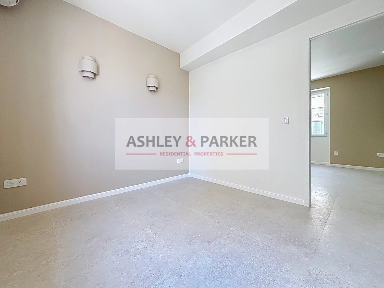 Property photo in Carre d'Or