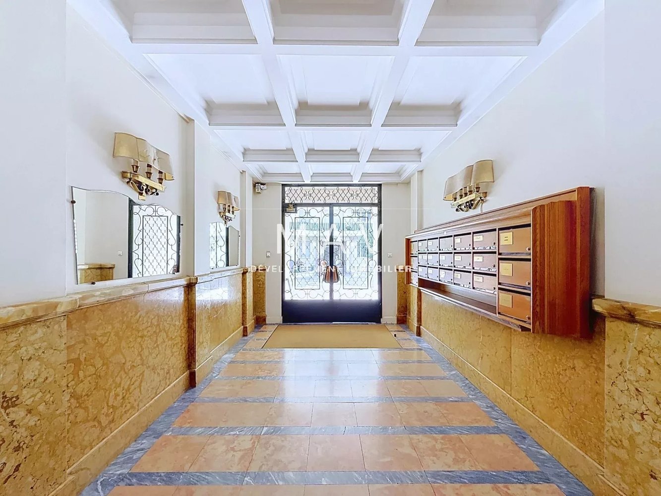 Property photo in Carre d'Or