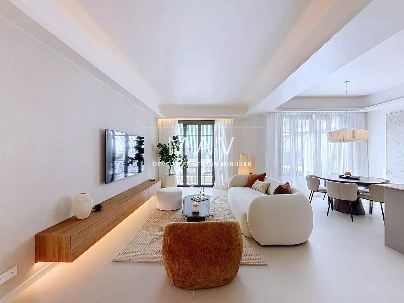Property photo in Carre d'Or