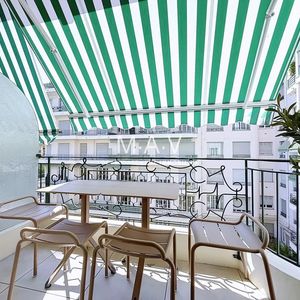 Property in Carre d'Or