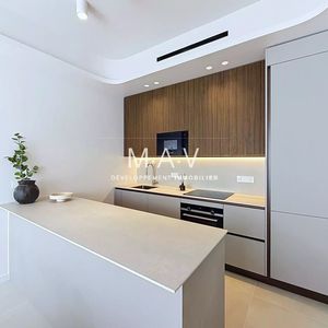 Property in Carre d'Or