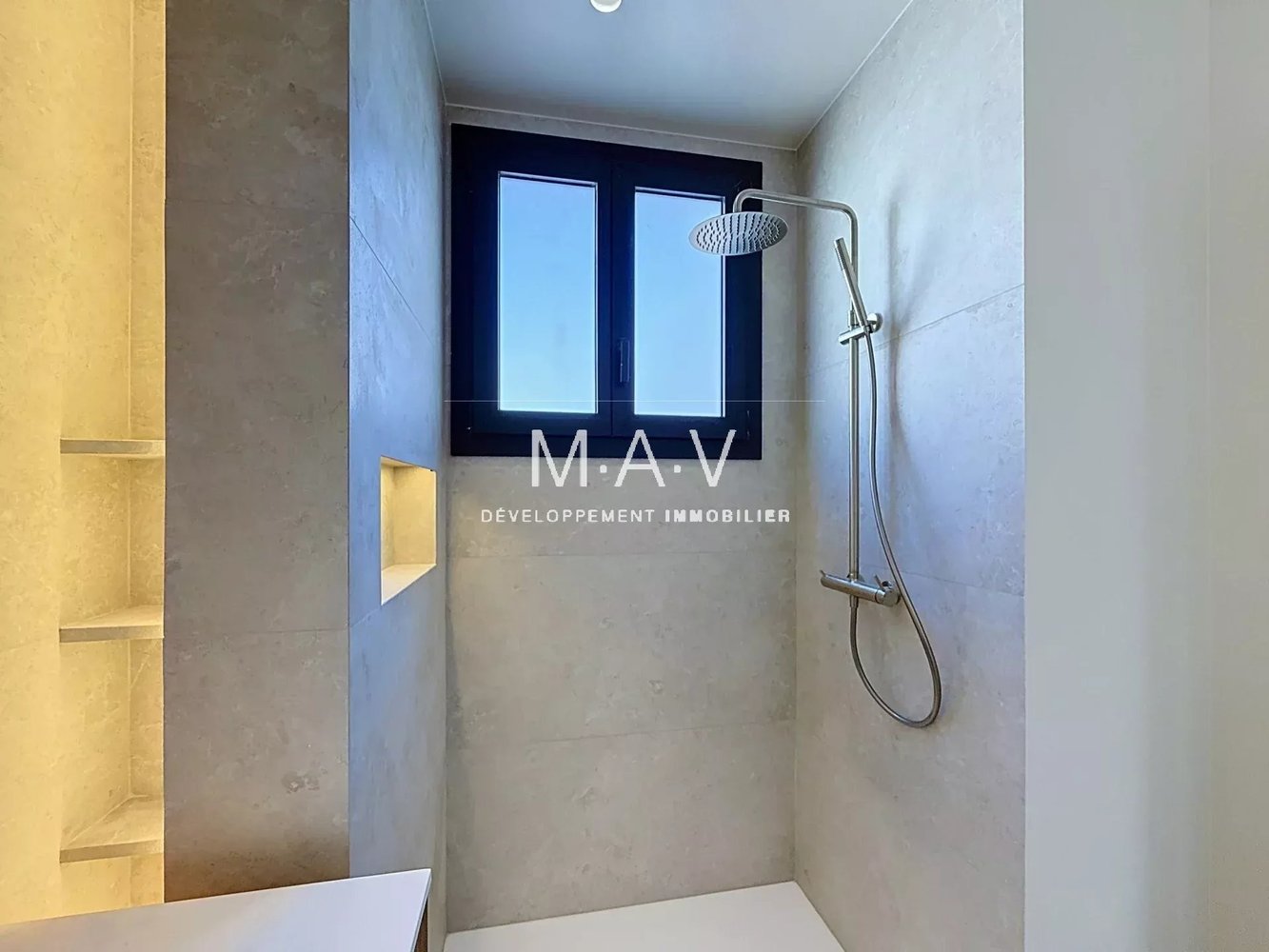 Property photo in Carre d'Or