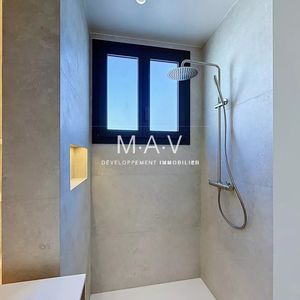 Property in Carre d'Or