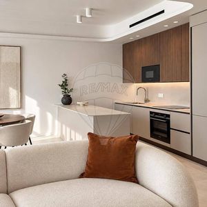 Property in Carre d'Or