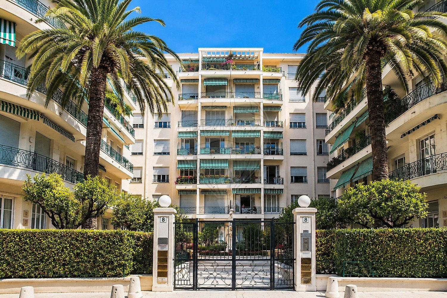 Property photo in Carre d'Or