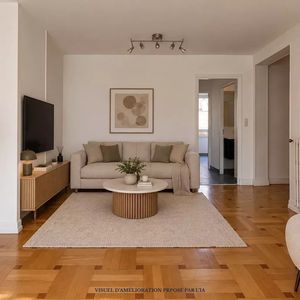 Property in Carre d'Or