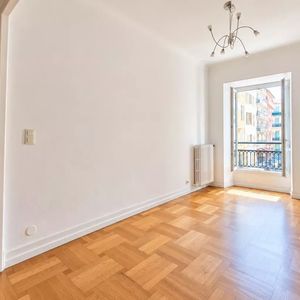 Property in Carre d'Or