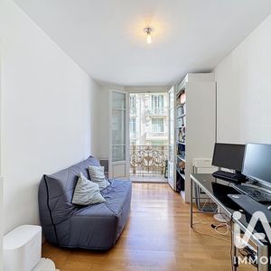 Property in Carre d'Or