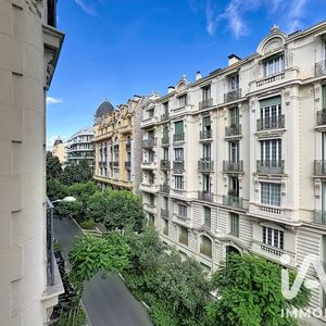 Property in Carre d'Or