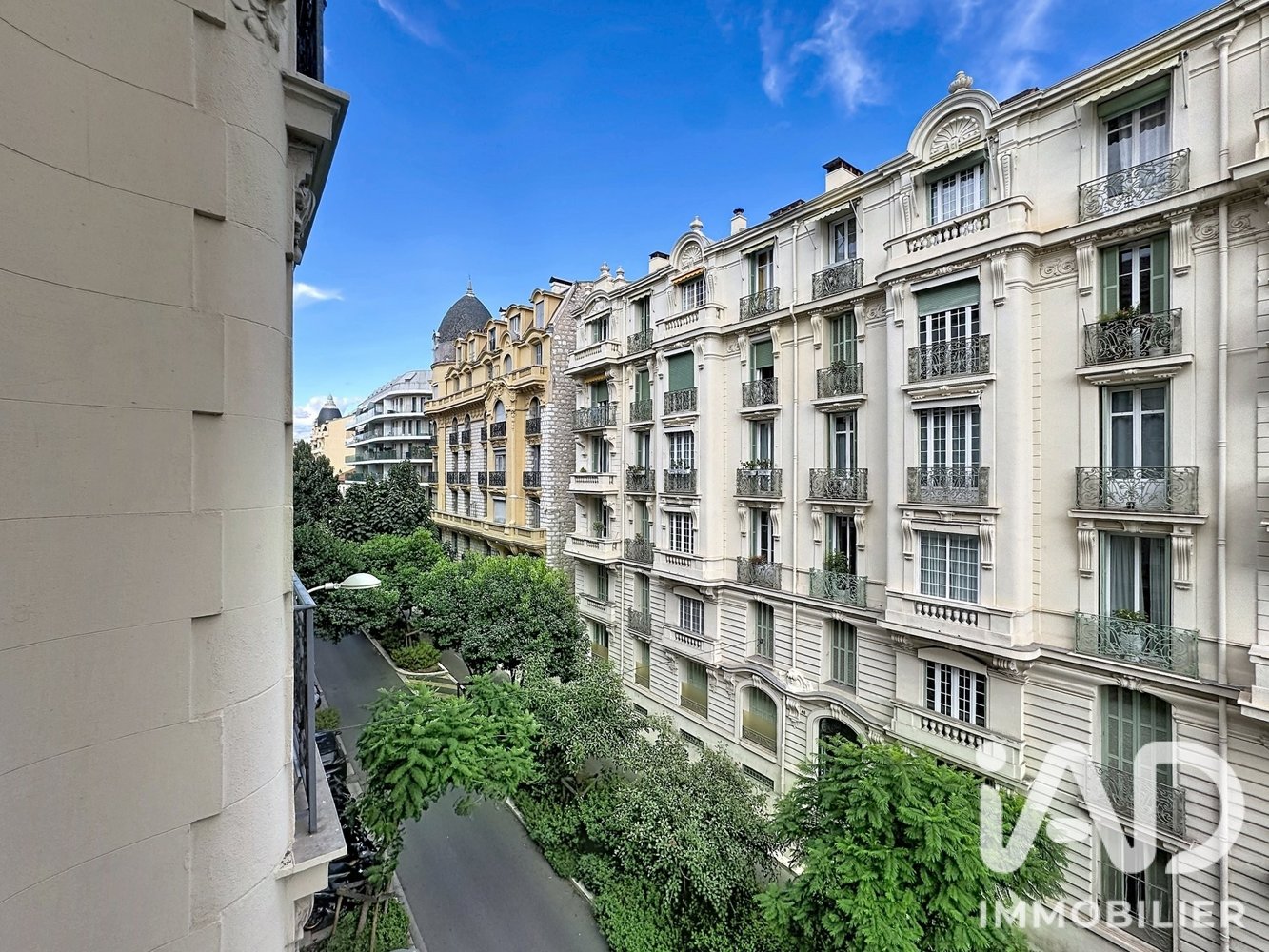 Property photo in Carre d'Or