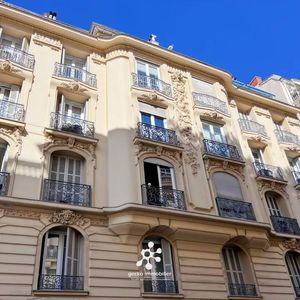 Property in Carre d'Or